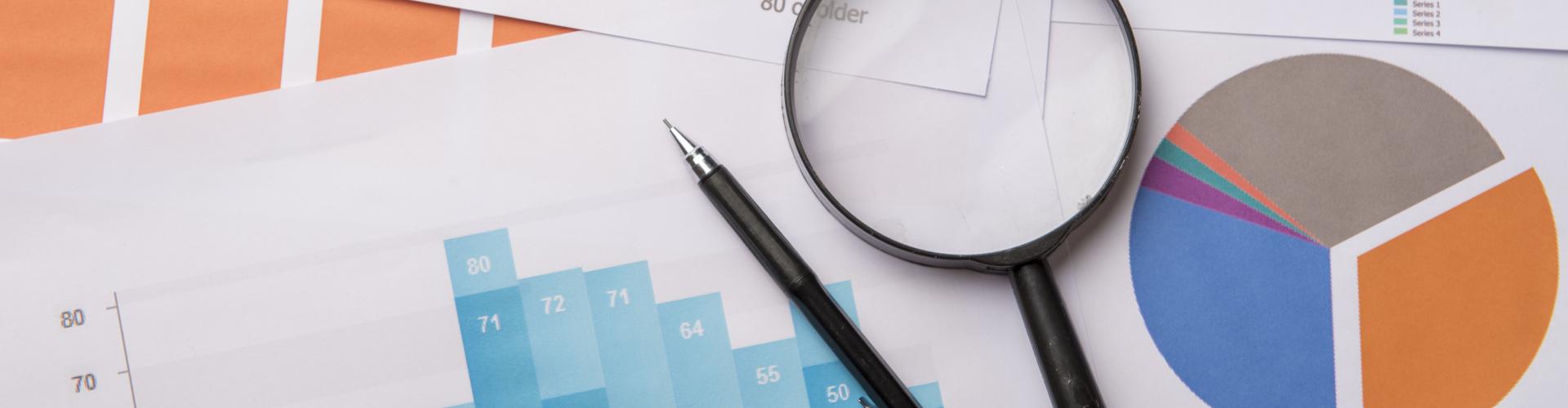 Analysis of data graphs