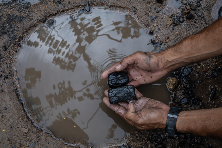 Remains of coal are found several kilometres away from the coal extraction site in La Jagua de Ibirico, department of Cesar.